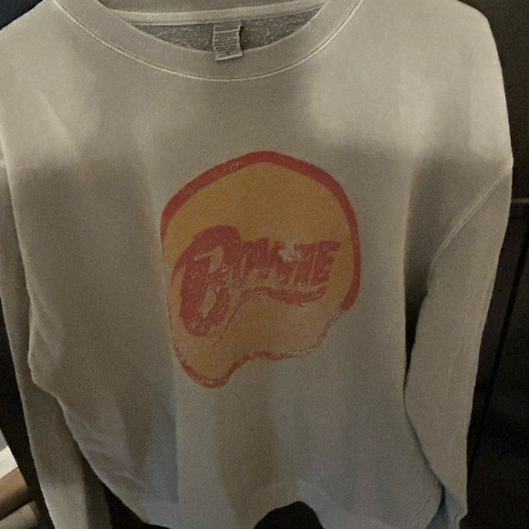 Section 119 Other - Light Gray Graphic Crewneck Sweatshirt with Yellow/Red Print. David Bowie